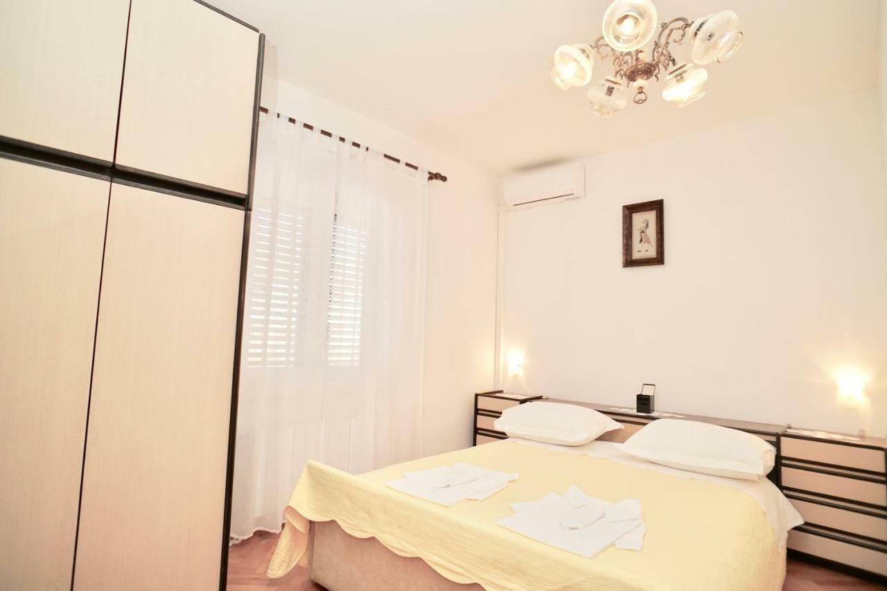 Hotel House Mariposa Trogir Exterior foto